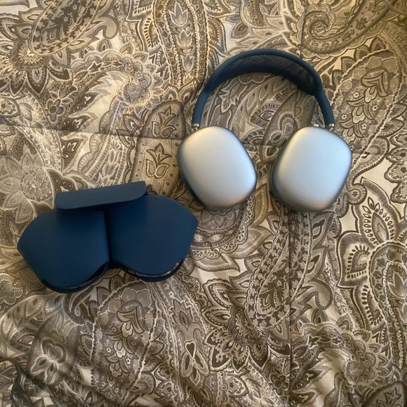 Apple Other - AirPod Max Headphones
